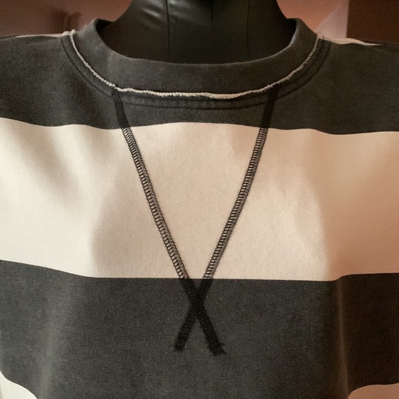 Charcoal and white long sweatshirt - Picture 2 of 7